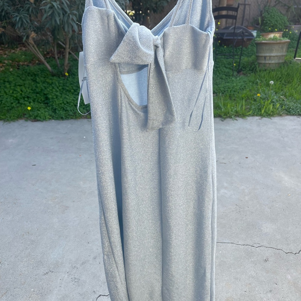 Elegant Silver Gown URBAN OUTFITTERS DRESS - Picture 2 of 3